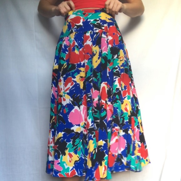 Floral Vintage Skirt - Picture 4 of 7